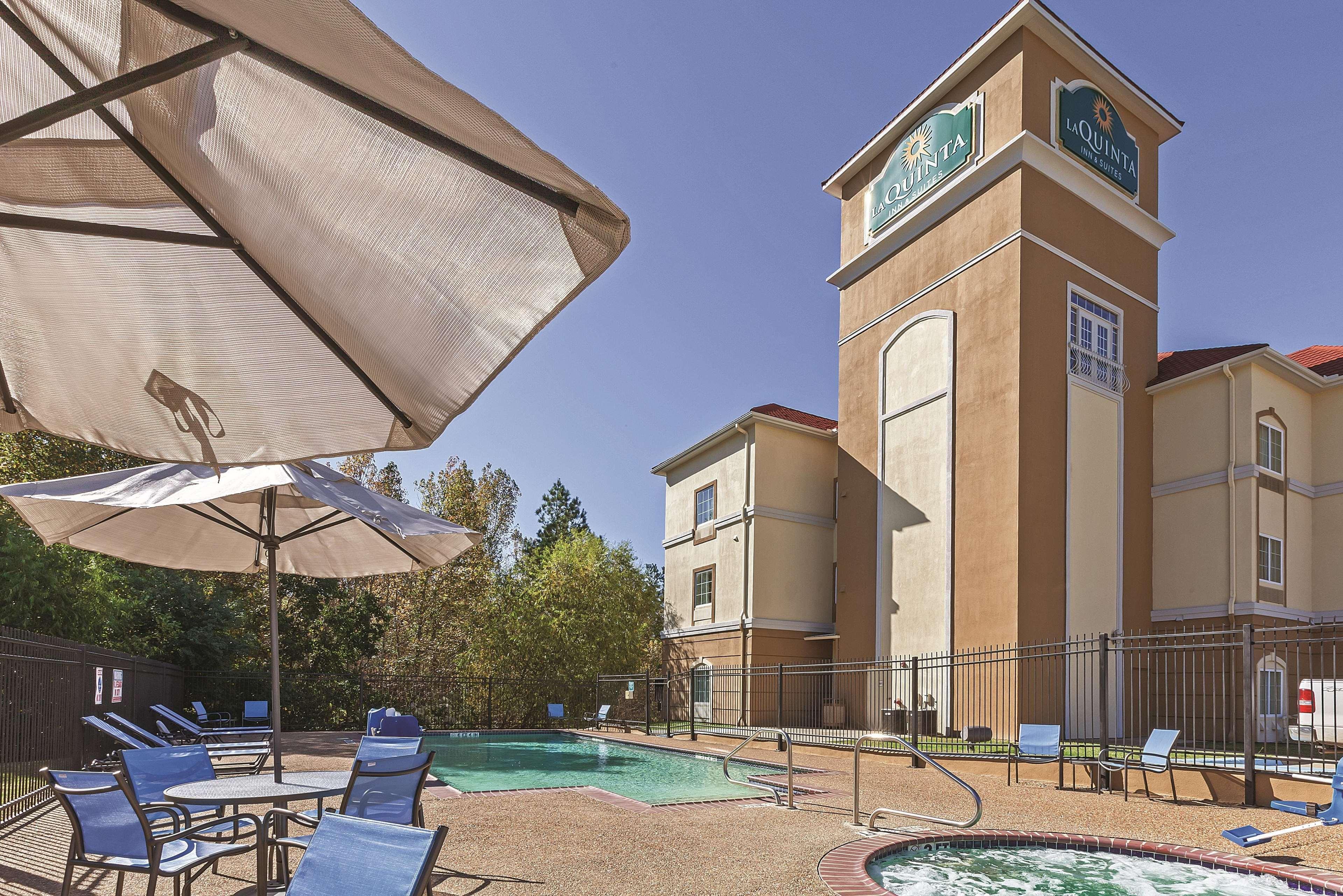 La Quinta By Wyndham Palestine Hotel Ngoại thất bức ảnh
