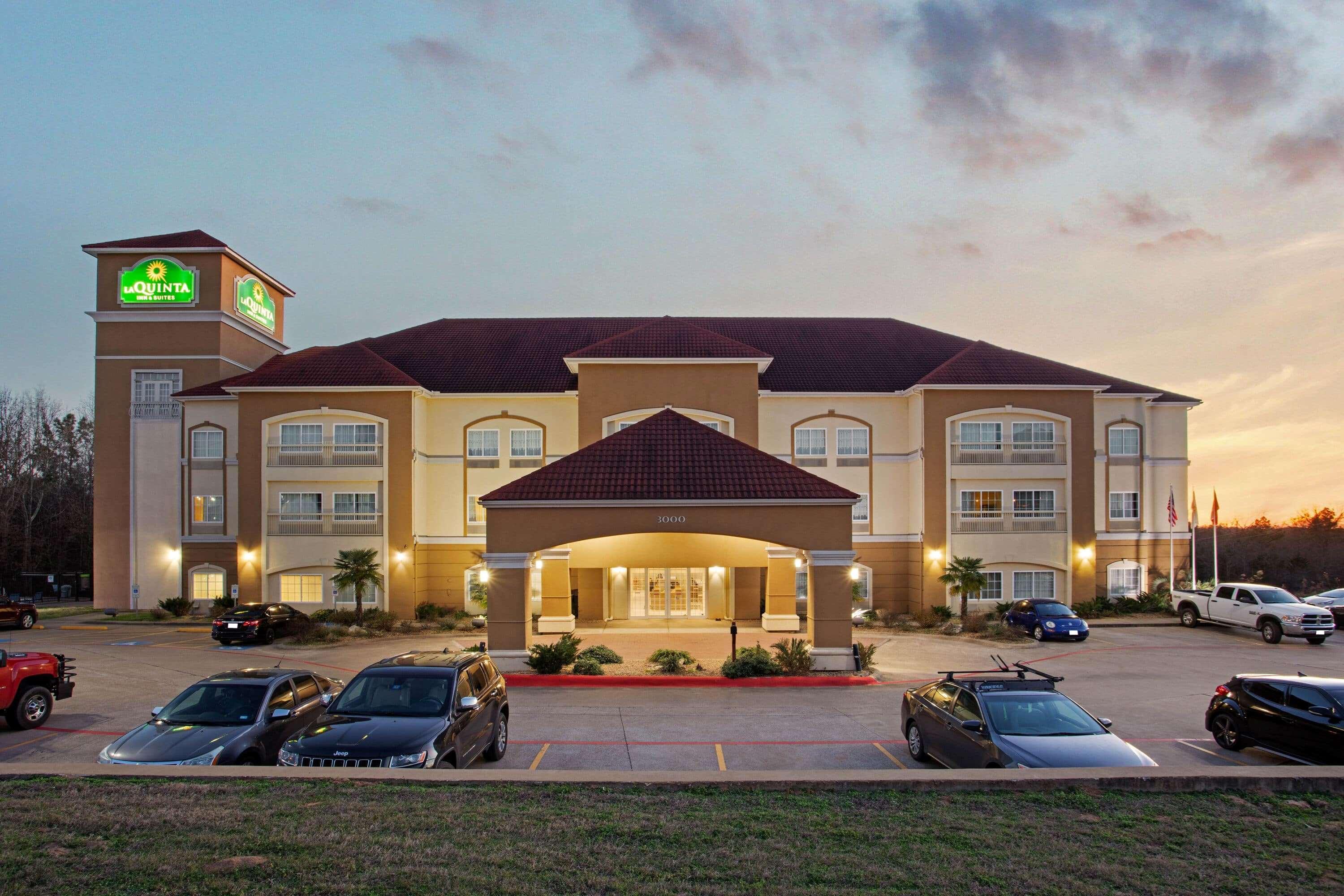 La Quinta By Wyndham Palestine Hotel Ngoại thất bức ảnh