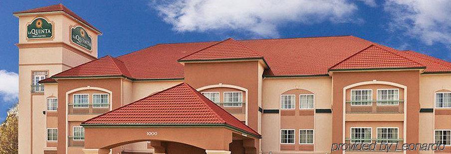 La Quinta By Wyndham Palestine Hotel Ngoại thất bức ảnh